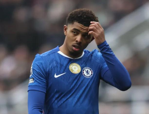 世界杯官方直播平台-太阳报：福法纳因第十次交通违法被处罚，罚分已累计50分